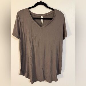 Zenana Outfitters Charcoal V-Neck Tee